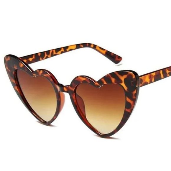 Accessories - Tortoise Heart Mirrored Sunglasses NEW